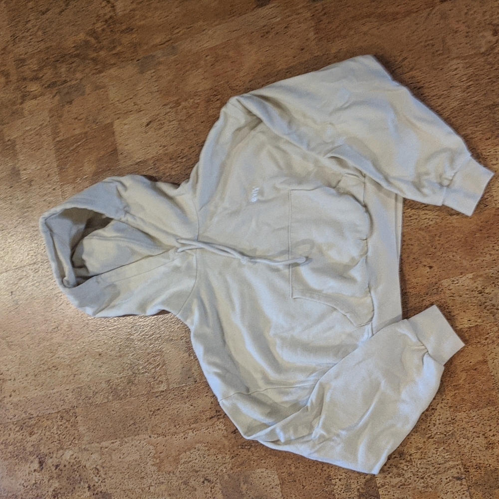 Levi's cropped sweatshirt